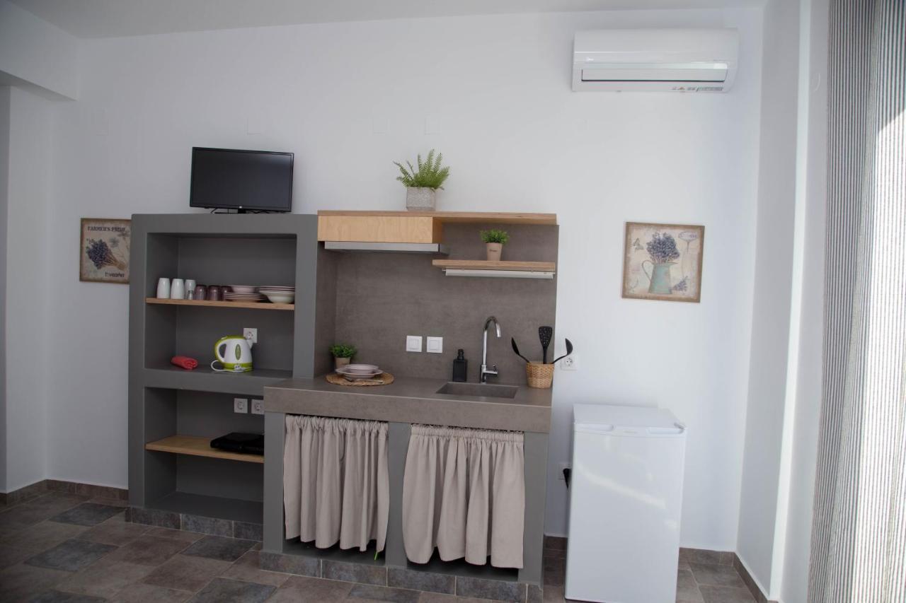 Aparthotel Artemis Makrýgialos Exteriér fotografie