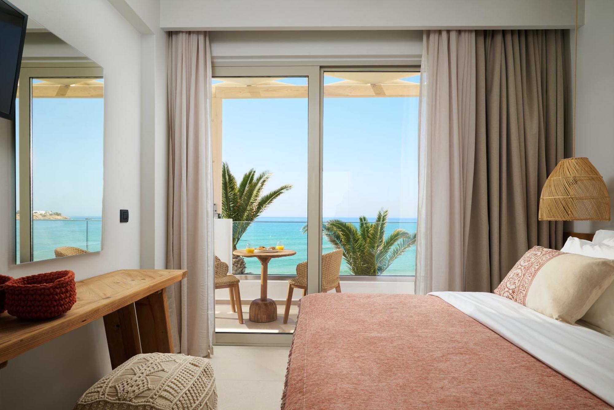 Aparthotel Artemis Makrýgialos Exteriér fotografie